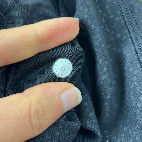 Lululemon Align Crop *21" Monochromic Black Emboss - Picture 6 of 6